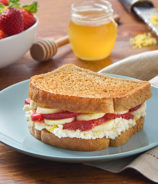 Strawberry Banana Sandwich